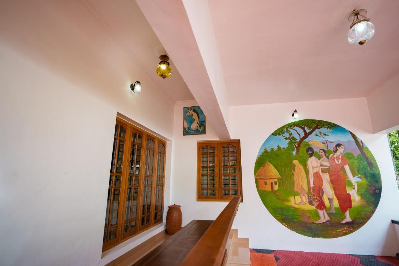 Parudeesa - Heavenly- Luxurious Palace Look-Near Cbd - Kerala - India With Breakfast Kāladi Dış mekan fotoğraf