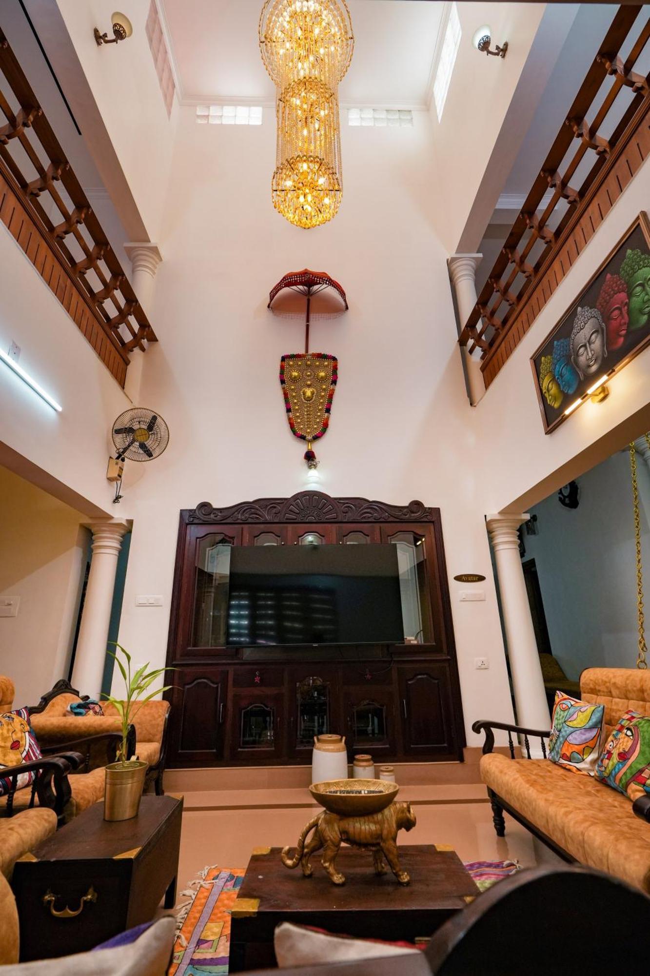 Parudeesa - Heavenly- Luxurious Palace Look-Near Cbd - Kerala - India With Breakfast Kāladi Dış mekan fotoğraf